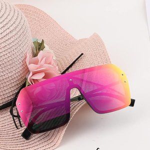 Pink fashion sunglasses